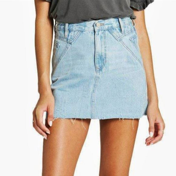 NWT DEAR JOHN Quinn Raw Hem Denim Mini Skirt - Picture 6 of 7